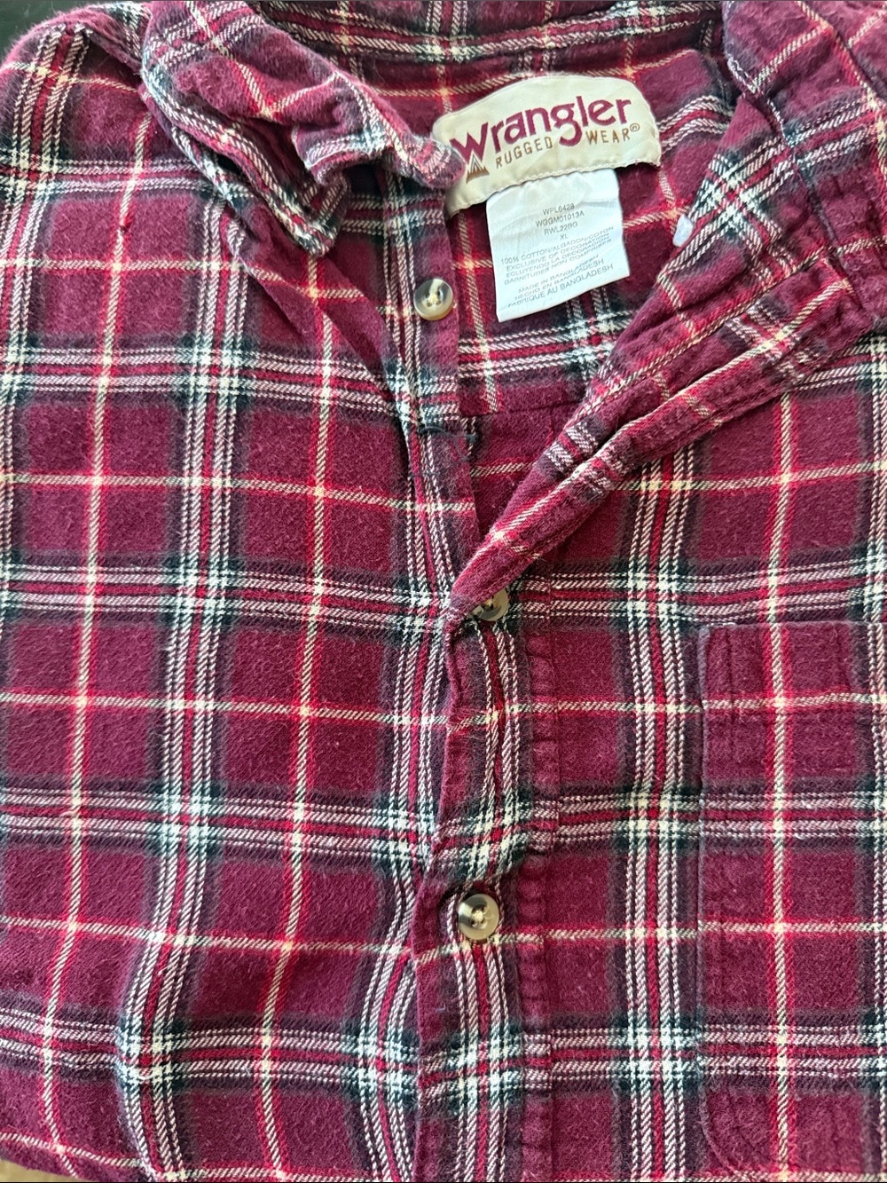 Wrangler Men's Red Plaid Long-Sleeve Button-Down Shirt - Picture 13 of 13